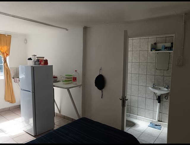 10 BEDROOM HOUSE FOR SALE IN BRANDWAG